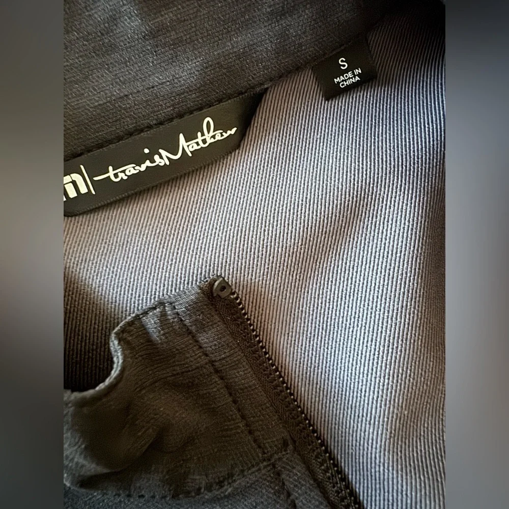 Travis Mathew Above Board Zip Jacket men’s small dark gray black